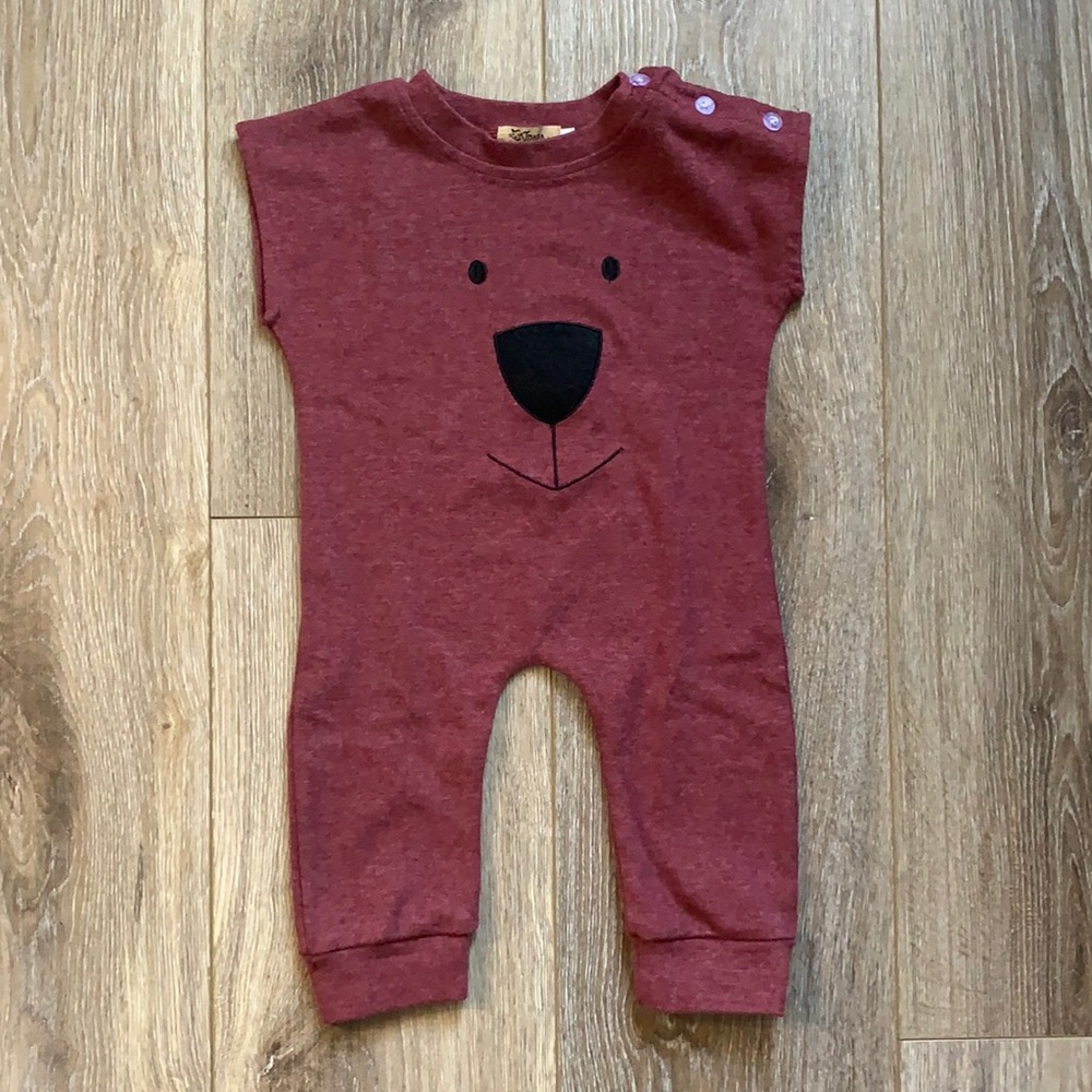 Cozy bear onesie size 6-12mo/70cm